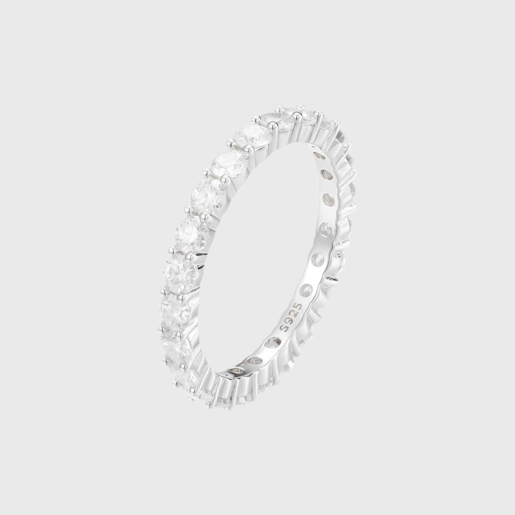Dünner Moissanit Ewigkeitsring - 925 Sterling Silber – Exklusiver Schmuck aus 925 Sterling Silber mit brillantem Silberglanz, optional veredelt mit VVS Moissanite Steinen – edel, hautverträglich & anlaufgeschützt